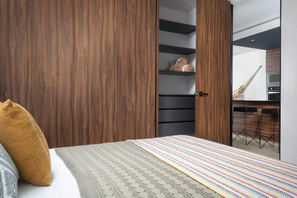 Downtown Modern Unique Location Apartment