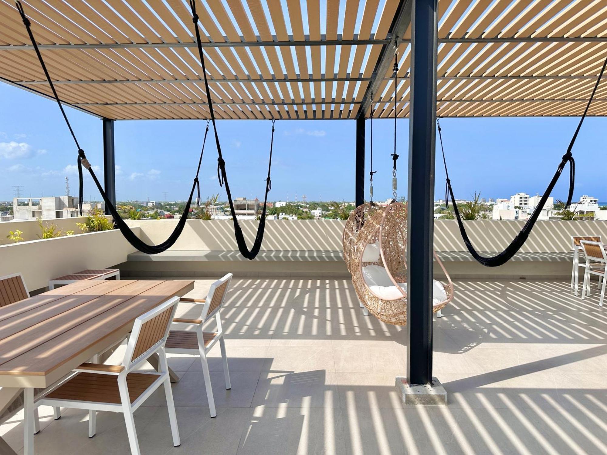Levitat Hunah Aparthotel