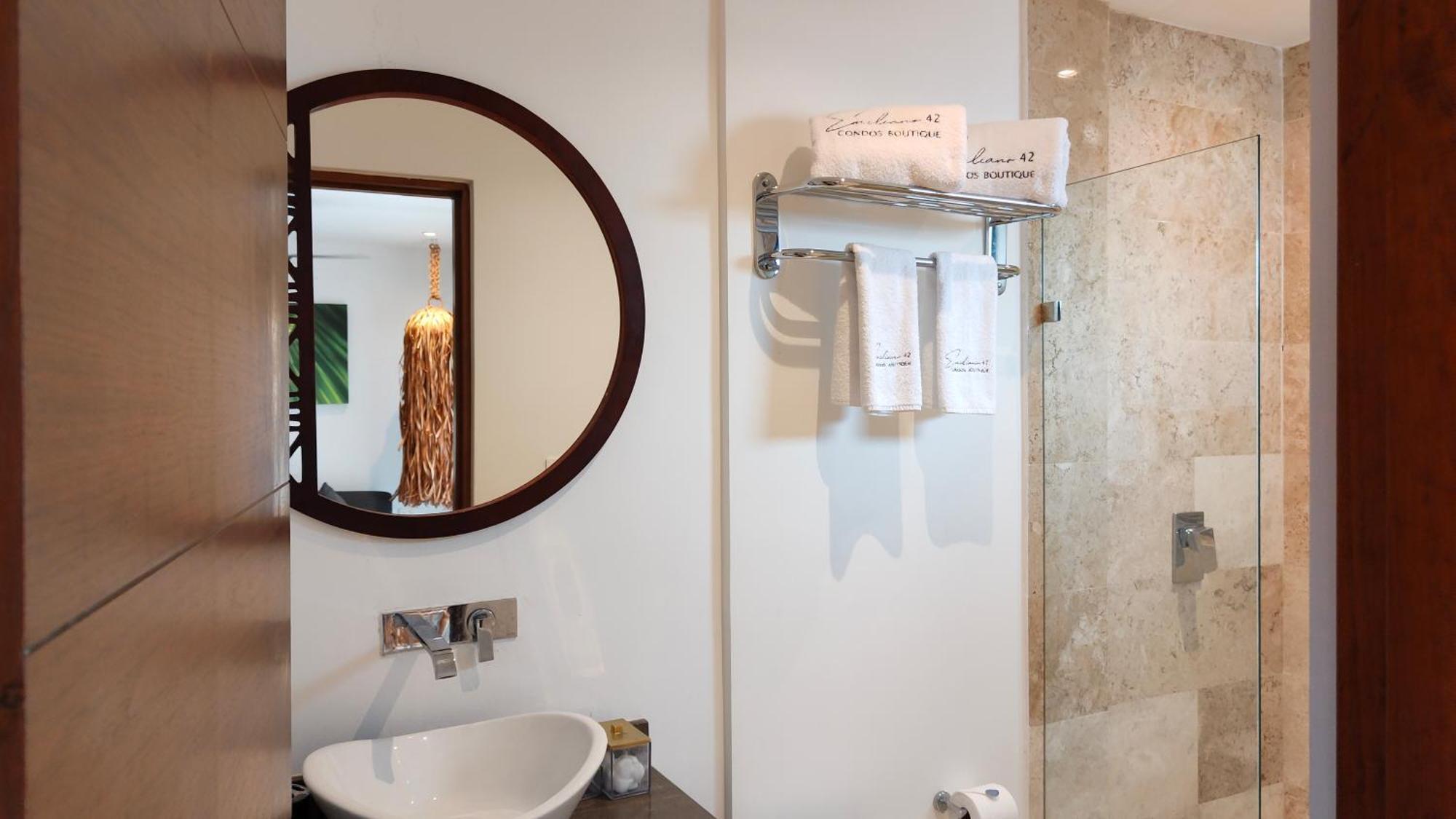 Emiliano 42 Boutique Aparthotel