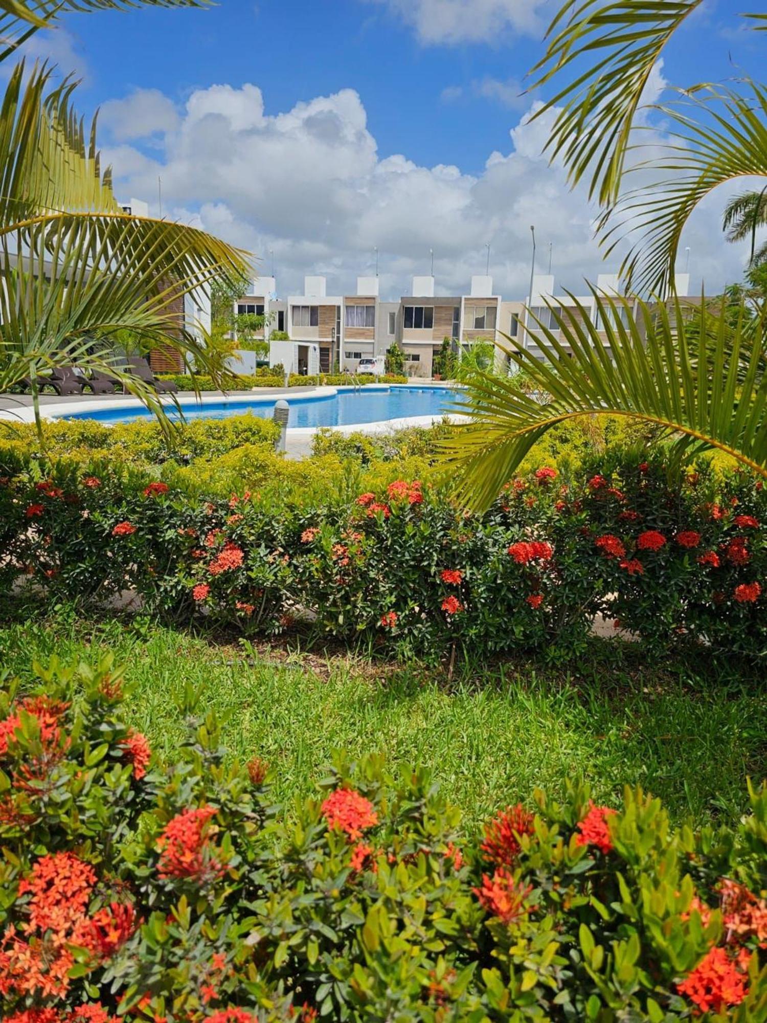 Porto Alto 35-playa Del Carmen 1 *