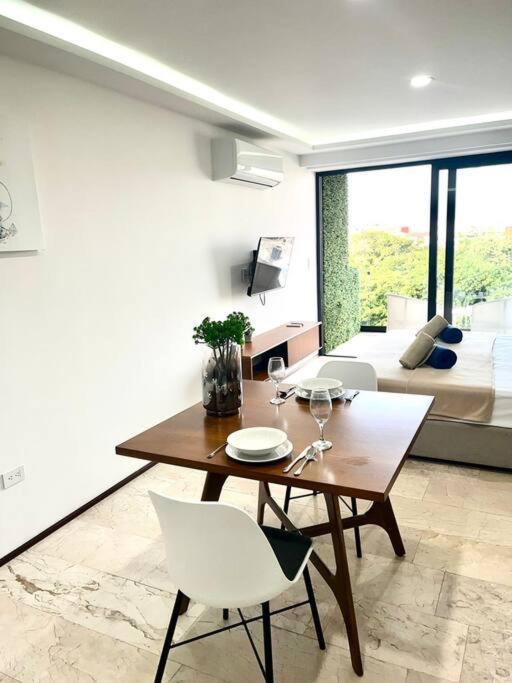 Apartment One 401 Stylish 1br Ocean View Fast Wifi *