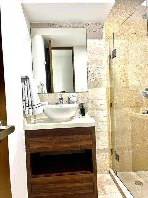One 401 Stylish 1br Ocean View Fast Wifi Playa del Carmen