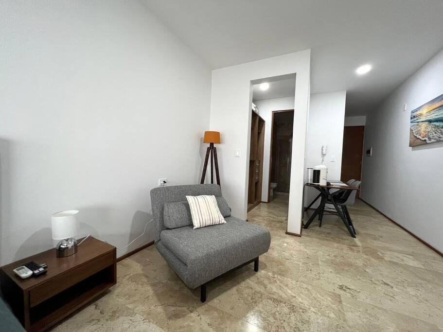 406 Cozy Walking Distance To 5th Av *