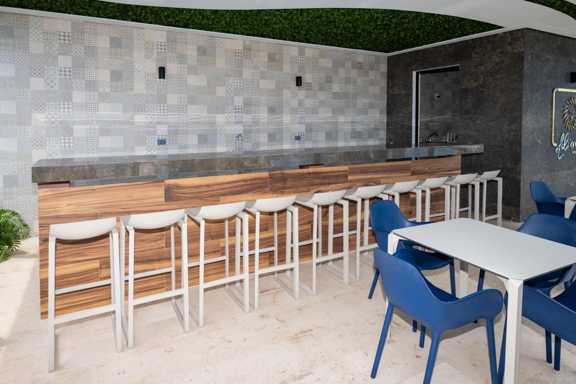 Apartment Menesse Liltowm Rooftop Con Vista Al Mar
