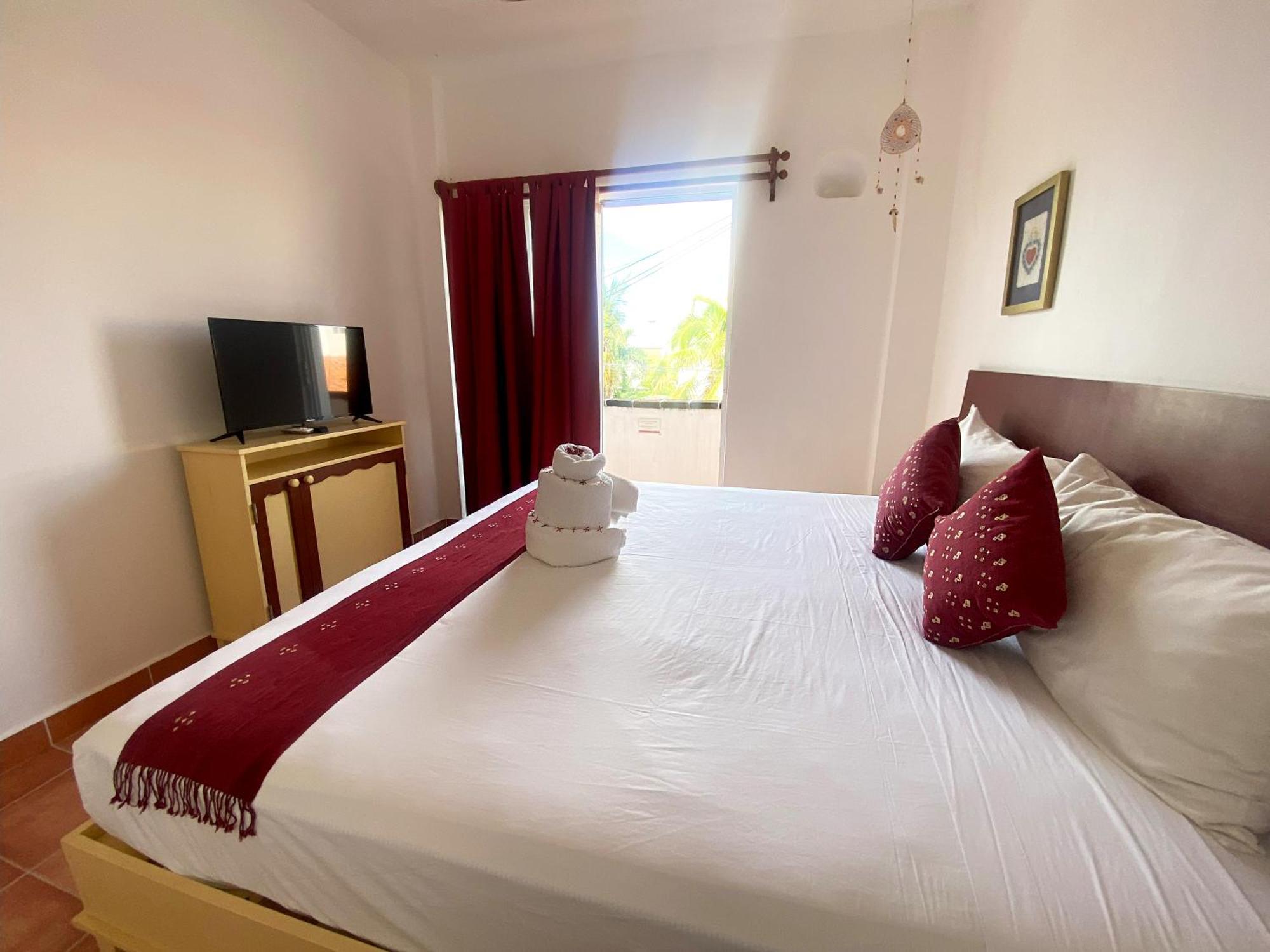 Zihil Ha Hotel 3*