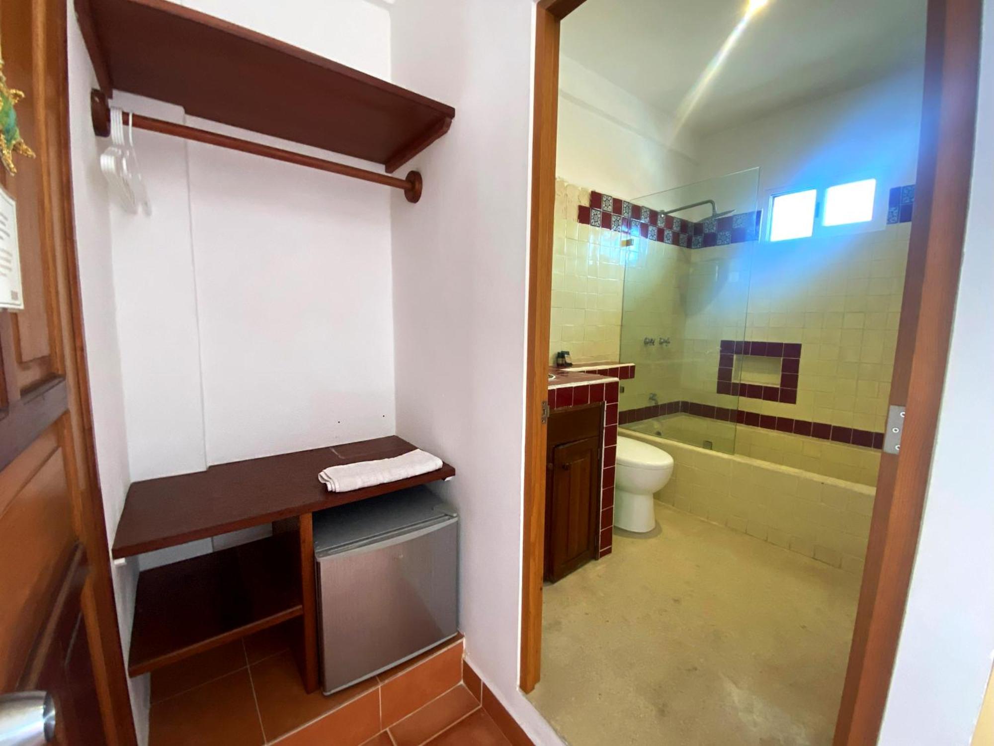 Zihil Ha Hotel 3*