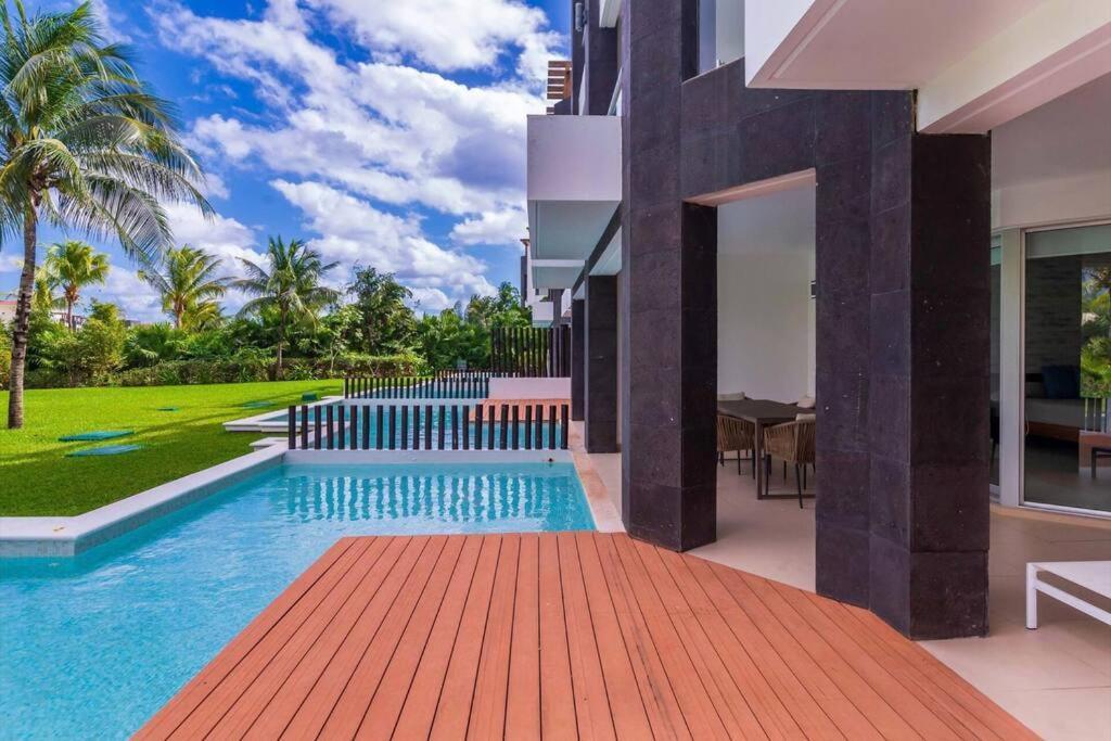 Mareazul Beachfront - Paraiso Apartment *
