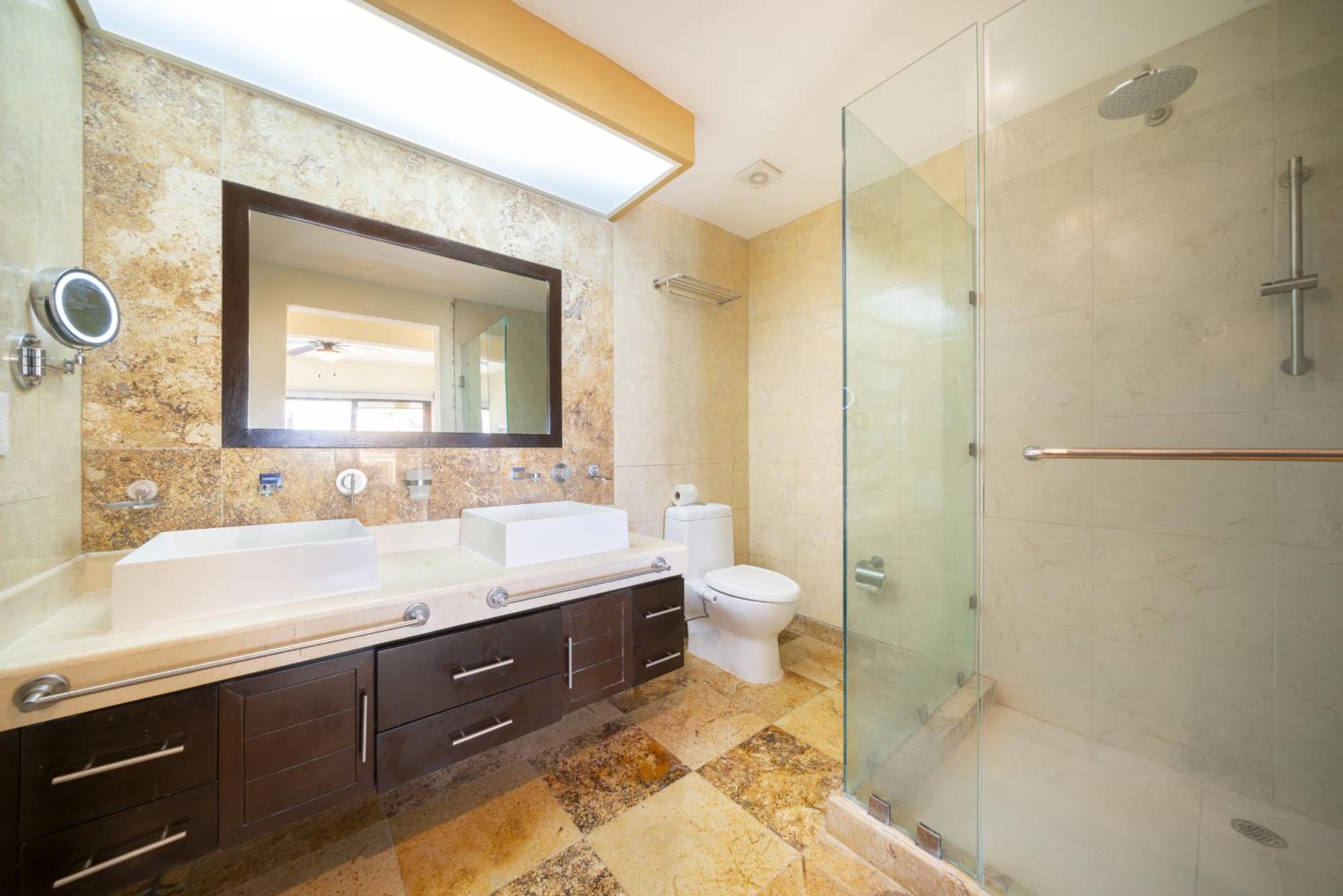 Luxury Beachfront With 3 Bedrooms & Ocean View - El Faro Residences - Reef 301 Appartement Playa del Carmen