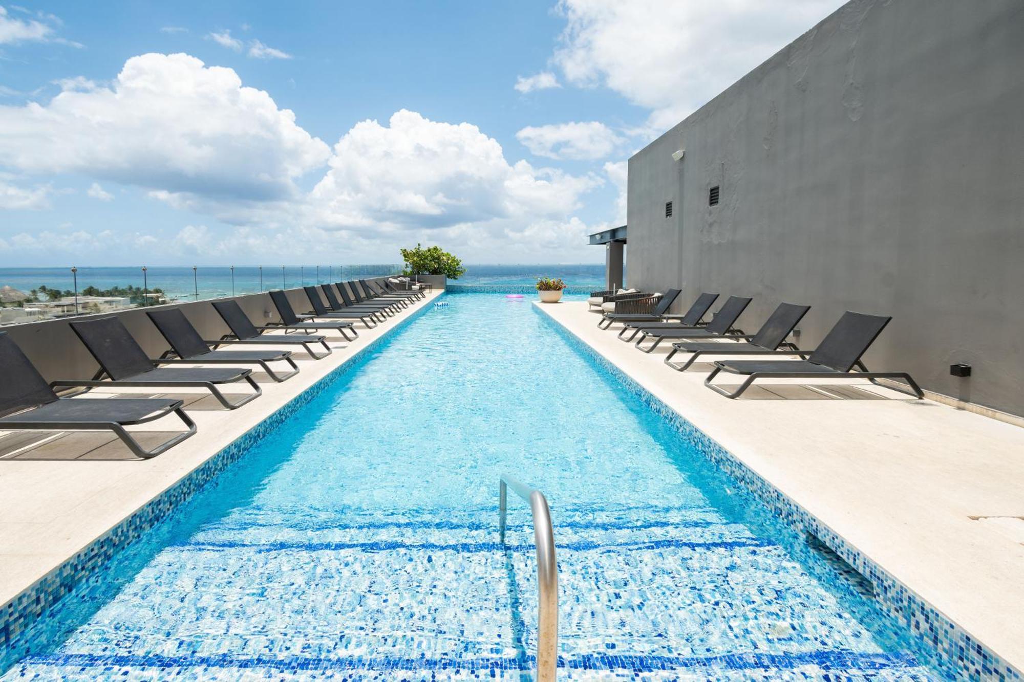 Apartment Luxury 1br Condo-amazing Oceanviews Prime Location Close To Playa del Carmen