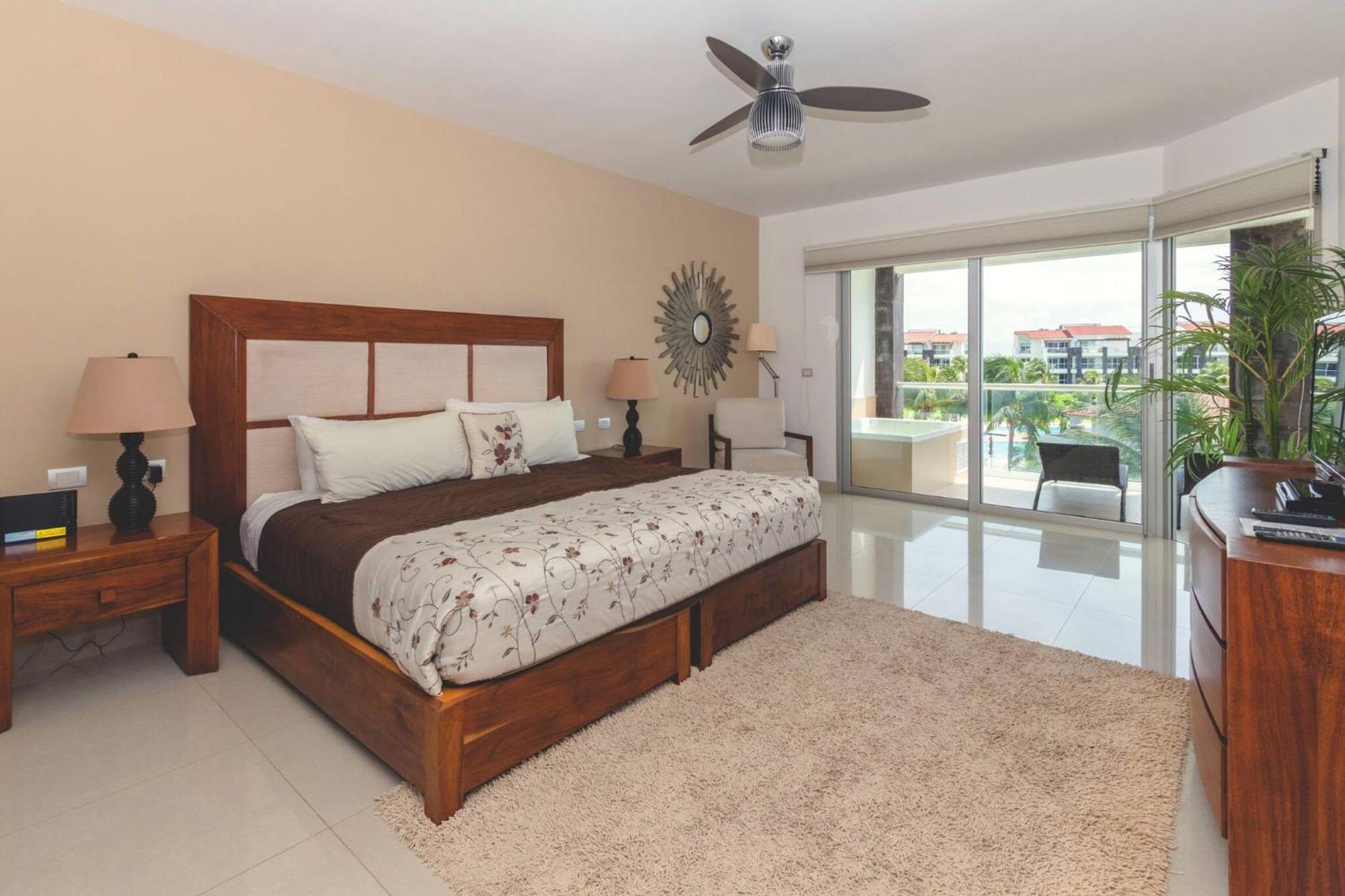 Luxury 3 Bedroom - Beachfront Complex At Mareazul - Buena Vida Holiday home