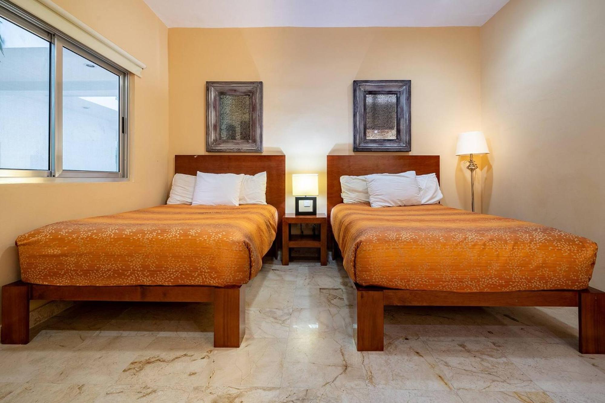 Beachside With 2 Bedroom Rooftop, Pool - At Casa Del Mar, Clara *