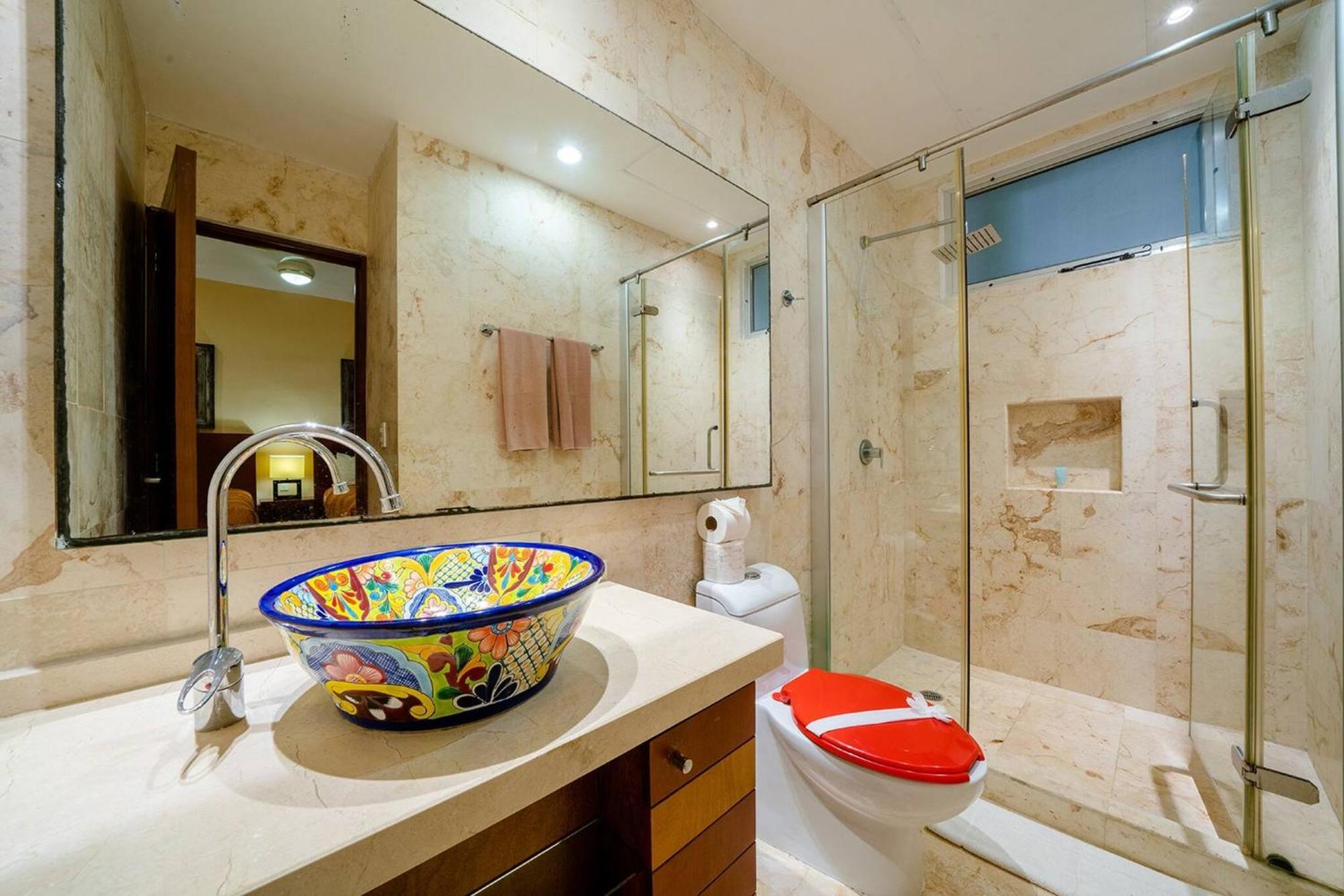 Beachside With 2 Bedroom Rooftop, Pool - At Casa Del Mar, Clara Playa del Carmen