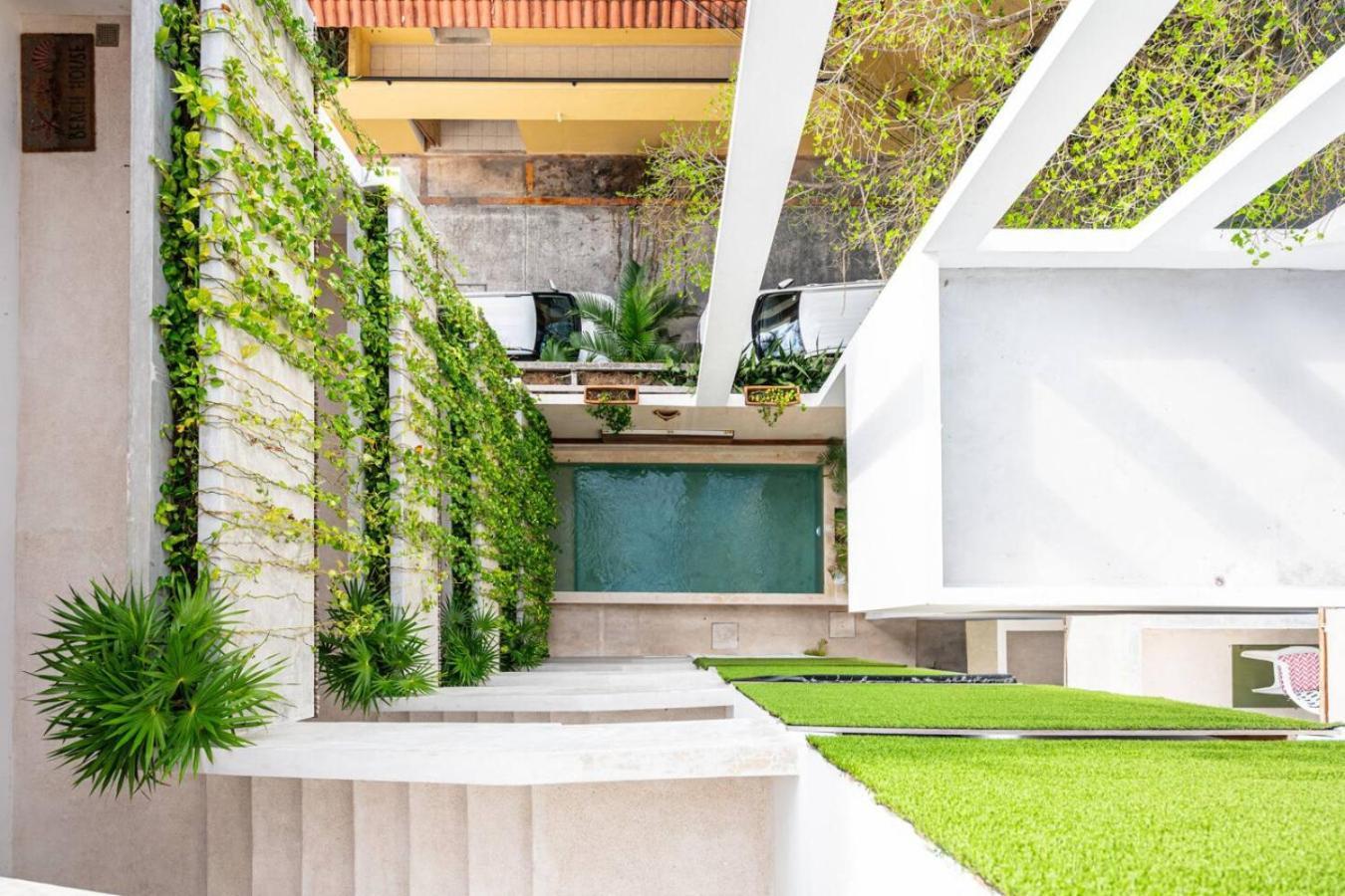 Vakantiehuis Stylish W Rooftop Pool Walk To 5th