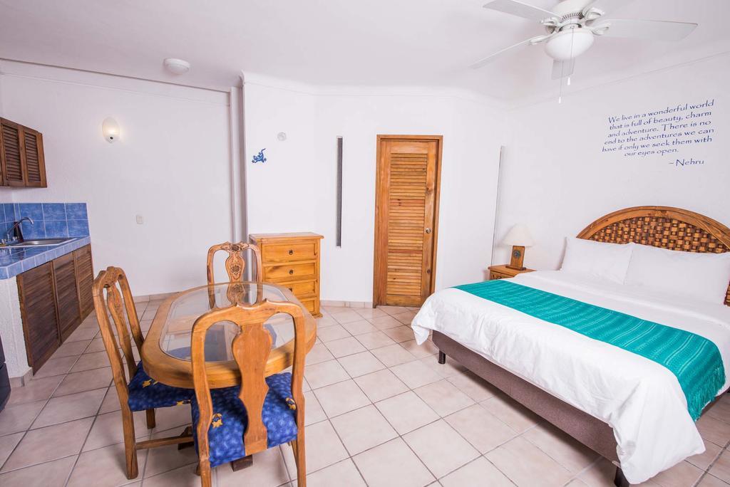Luna Blue Hotel