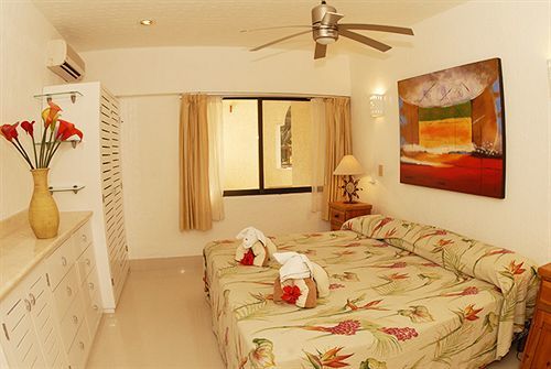 Xaman Ha Apartahotel 3*