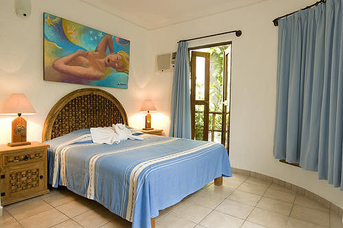Luna Blue 3*