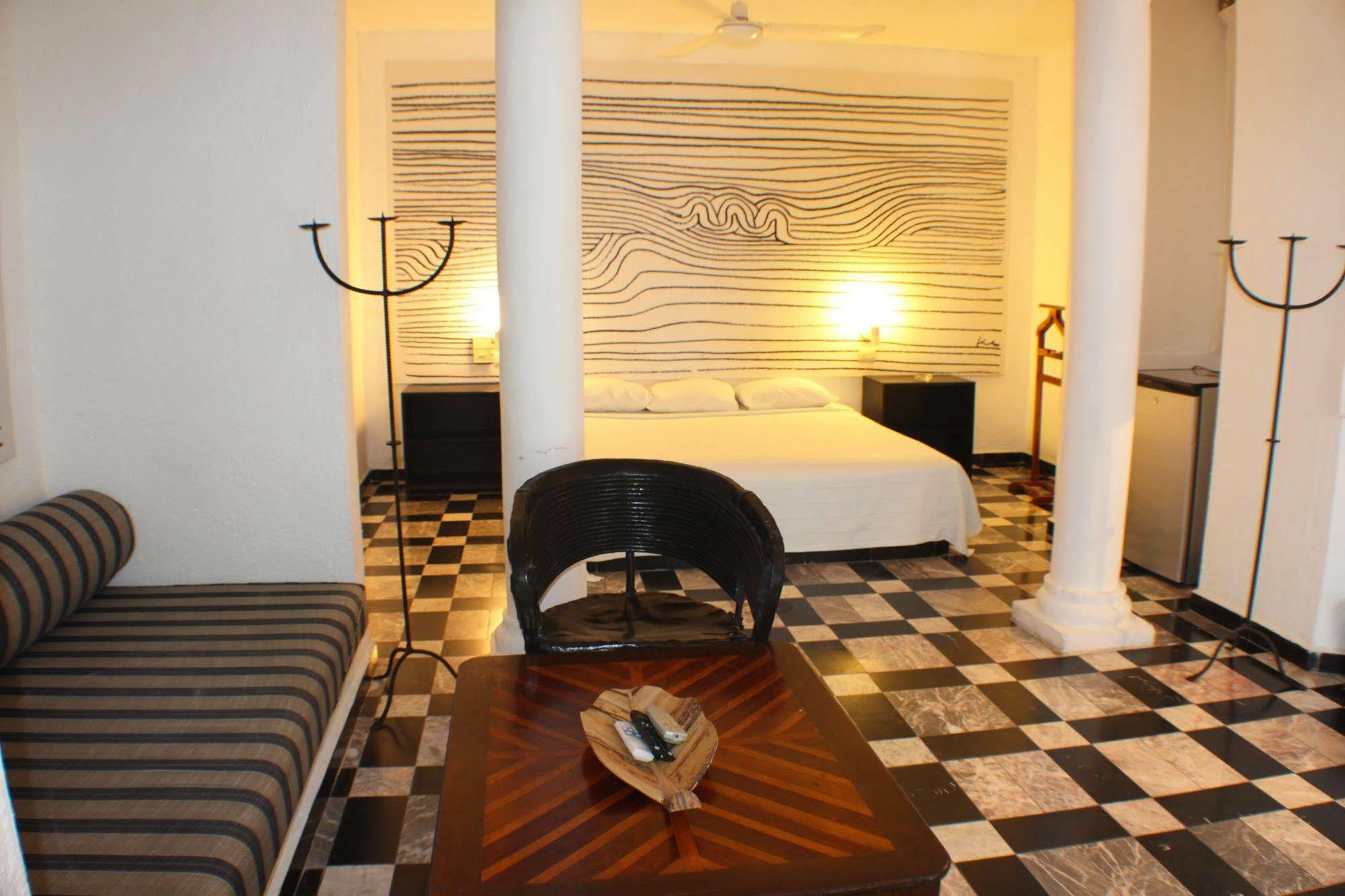 Hotel Maya Del Mar On Fifth Avenue Playa del Carmen
