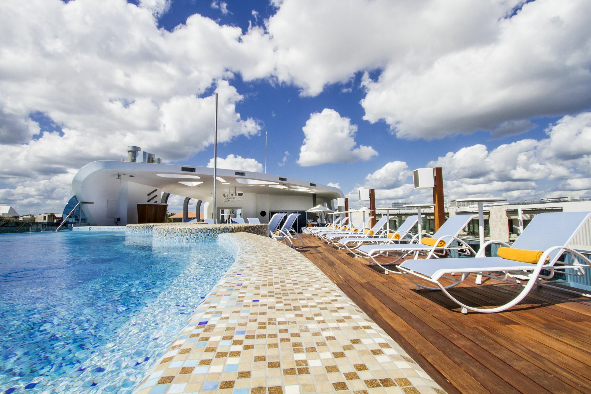 Hotel We Uniq El Carmen Adults Only Playa del Carmen