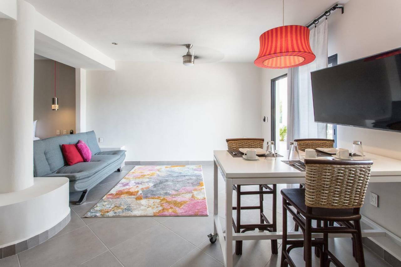 Honey B Aparthotel 3*