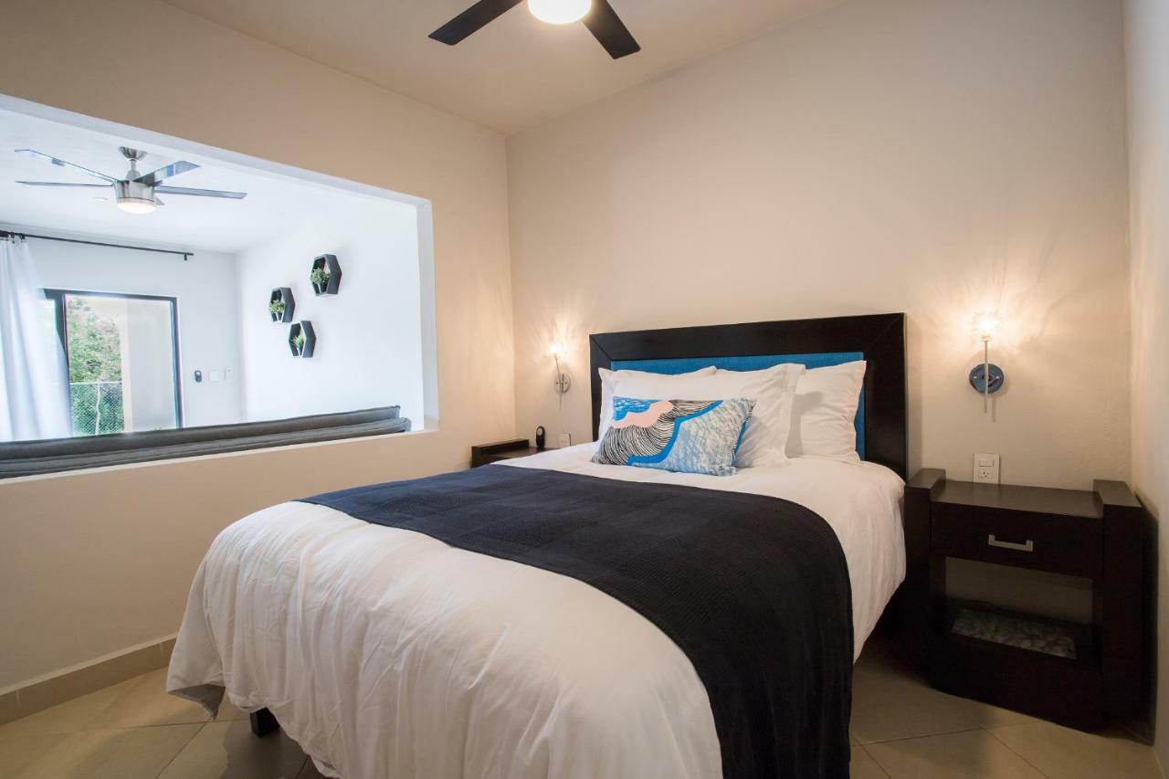 Aparthotel Honey B 3*