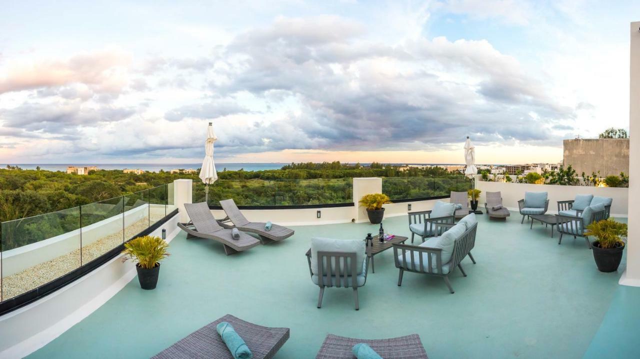 Aparthotel Honey B 3*