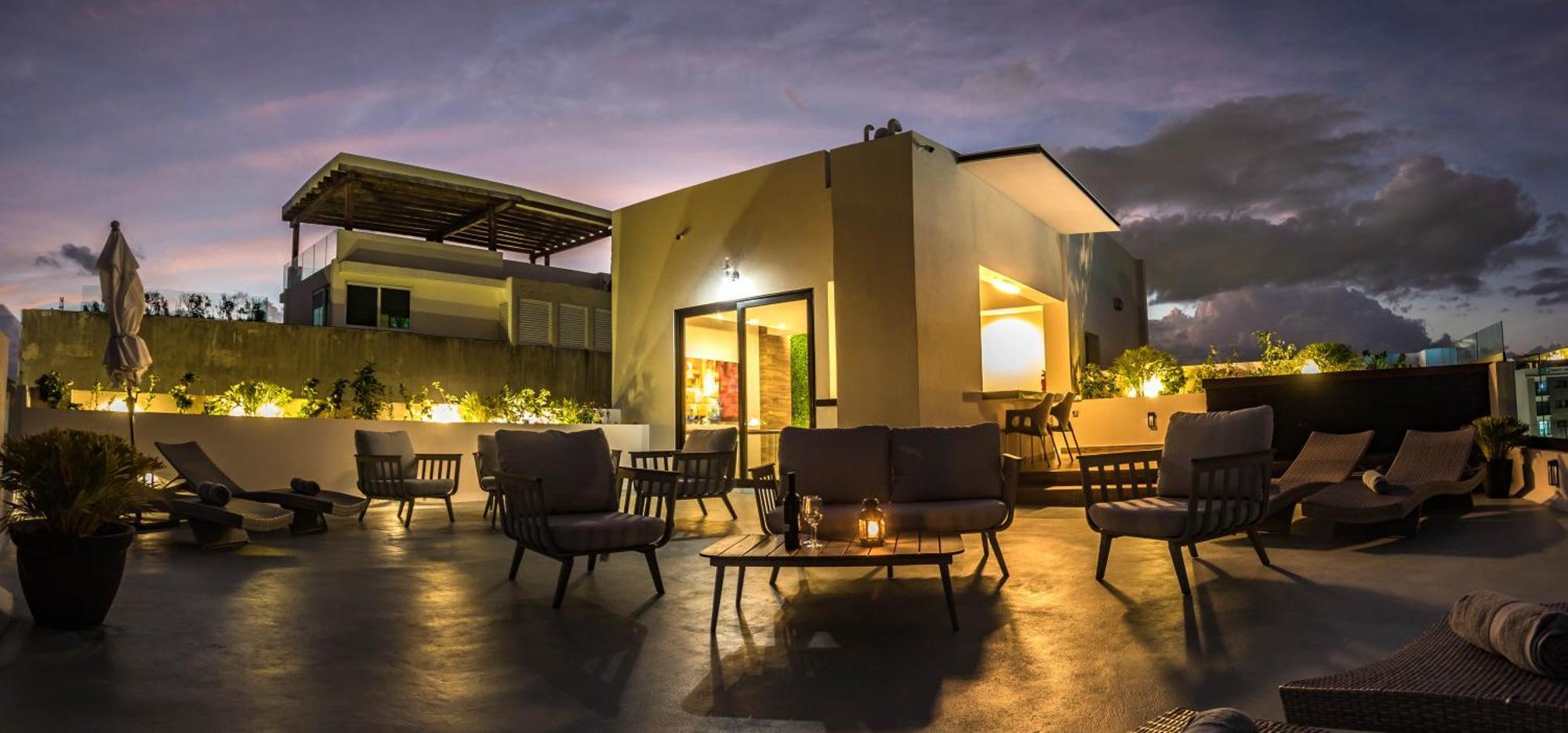 Honey B Aparthotel