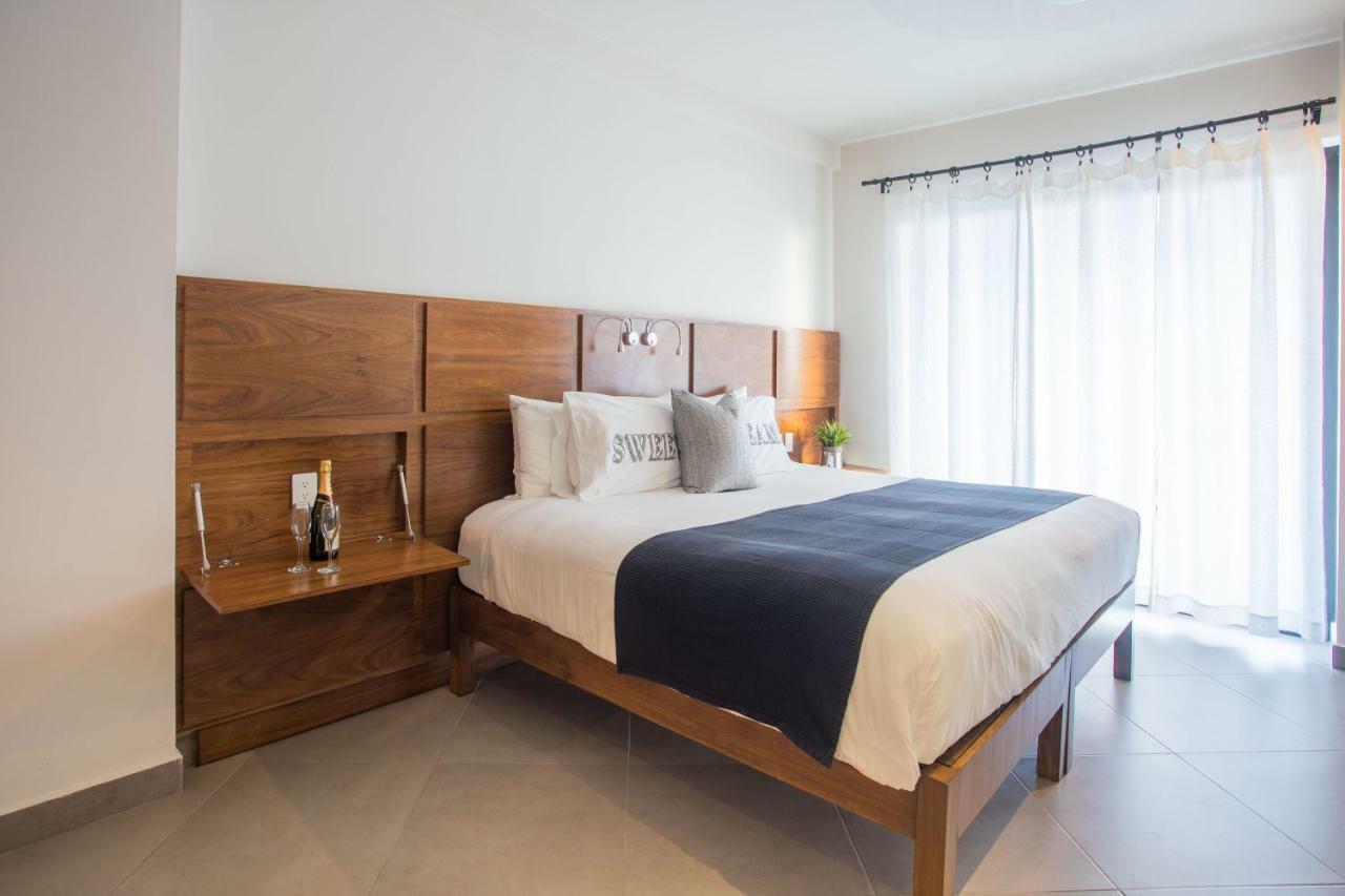 Aparthotel Honey B