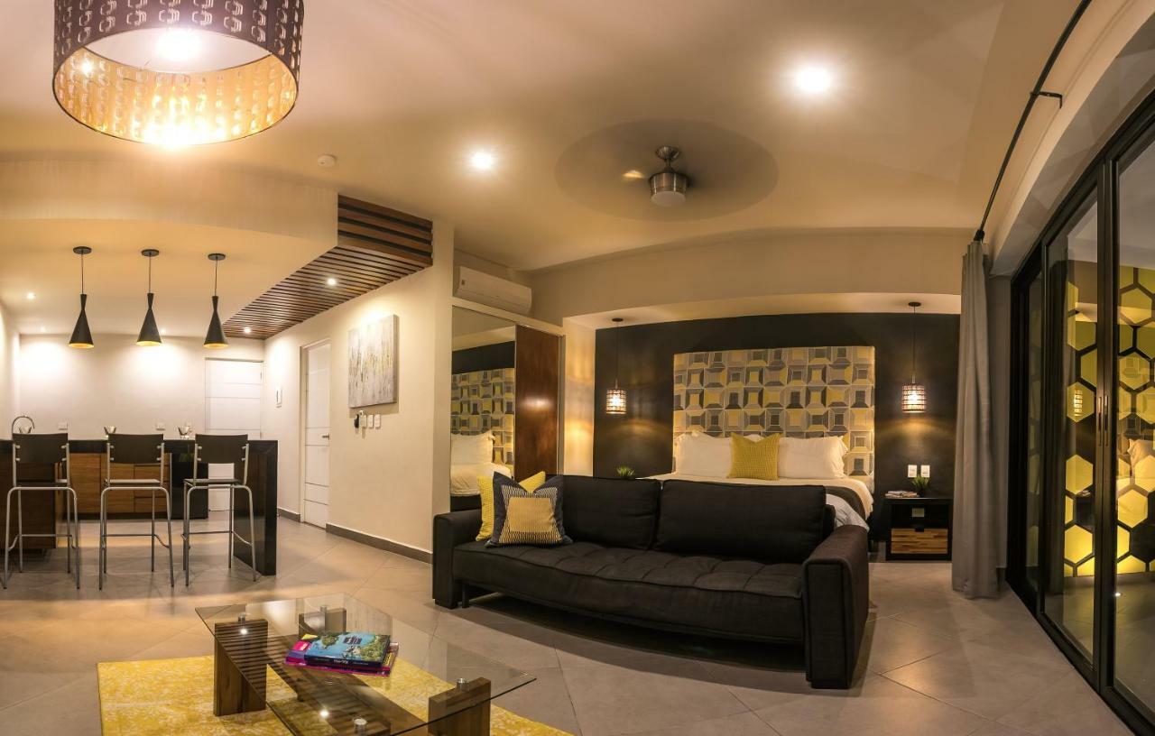 Aparthotel Honey B