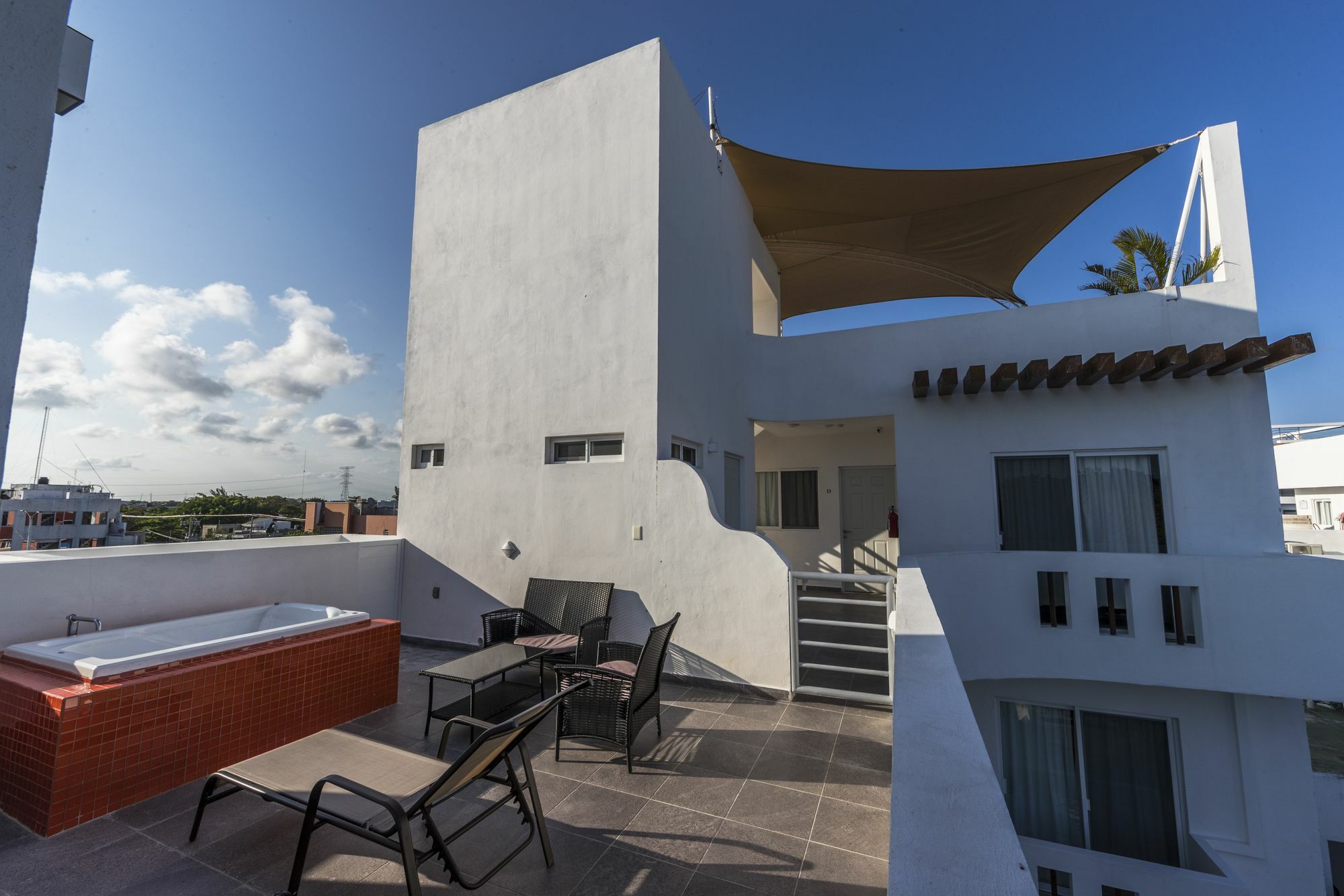 24 By Xperience Playa del Carmen