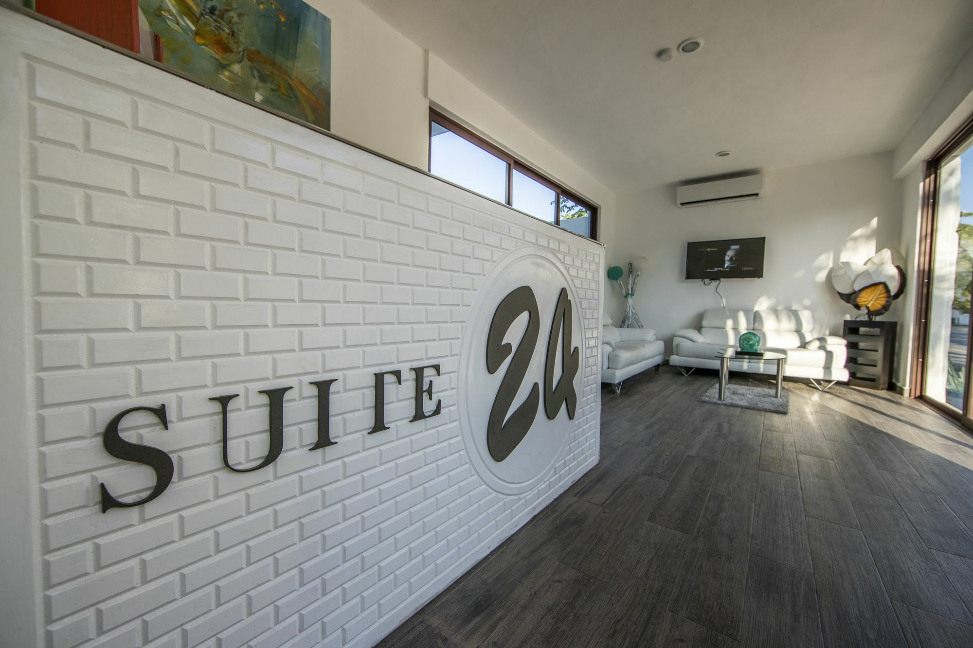 24 By Xperience Apartahotel 3*