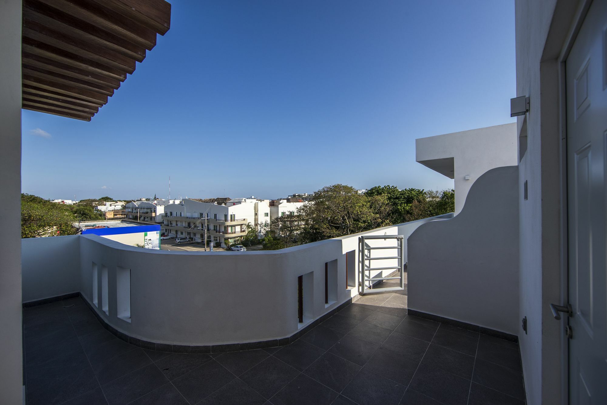 24 By Xperience Apartahotel Playa del Carmen