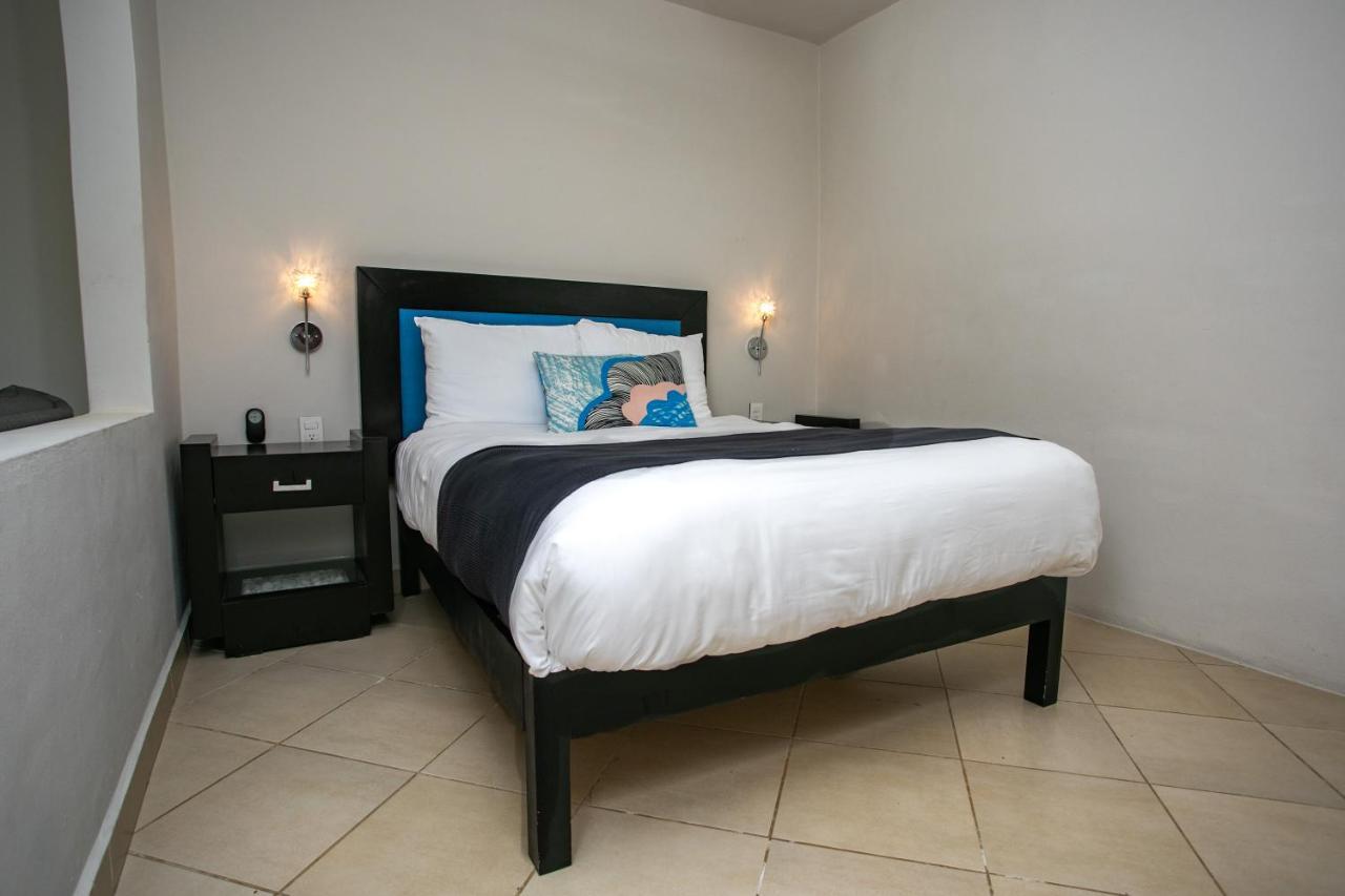Honey B Aparthotel