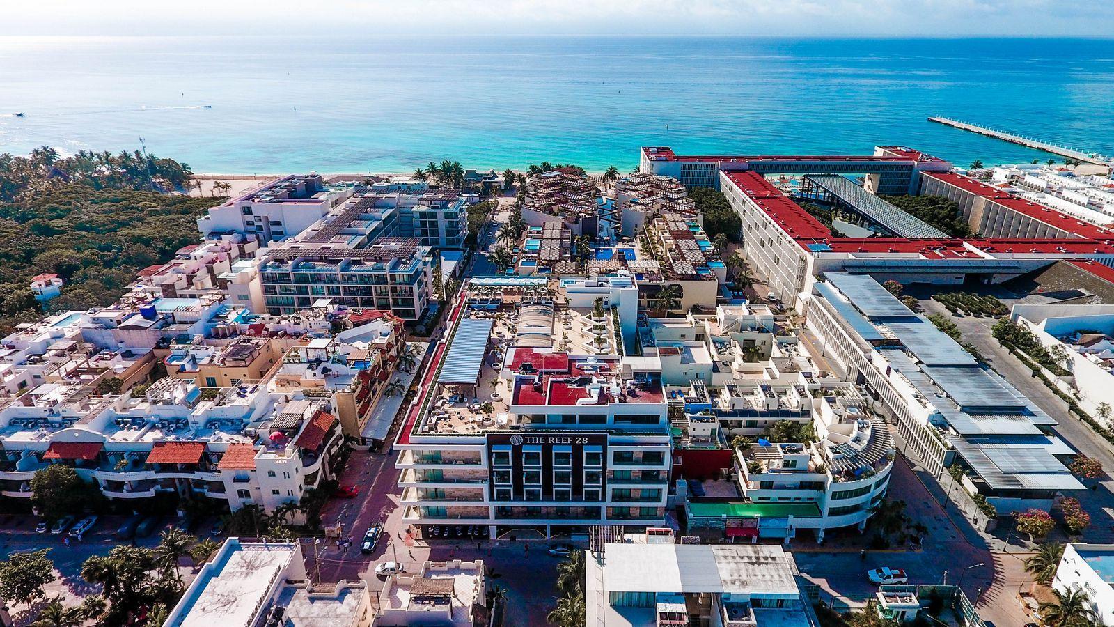 The Reef 28 & (adults Only)