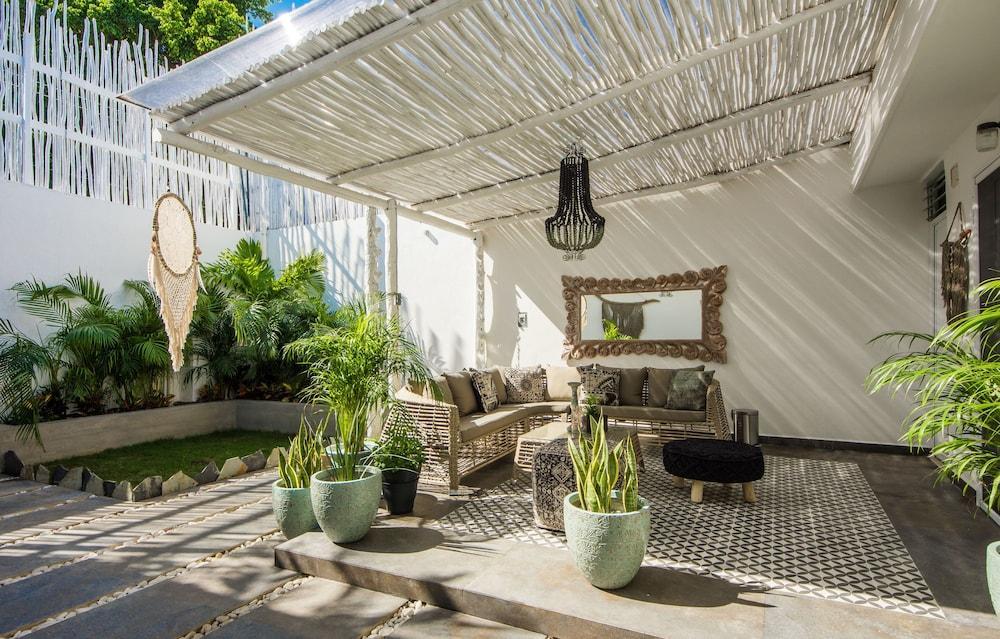 Nomad Deluxe 3* Playa del Carmen