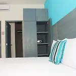 We Express Hotel Playa Del Carmen (Adults Only)