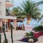 Hotel Azul By Encanto