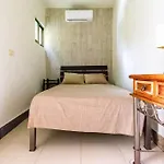 Cenote Penthouse Terraza & Jacuzzi Panoramicos, Muy Amplio, 2 Pisos Para Tu Uso Personal Y Exclusivo, 3 Recamaras, Excelente Ubicacion, La Playa Y La Quinta Av Caminando A 10 Minutos, Cerca De Restaurantes, Bares, Bancos, Nomadas Digitales 150 Mbps