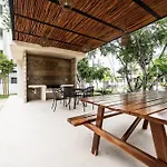 Villa Taina