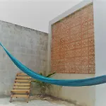 La Casita Amarilla