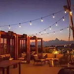 It Residence, Top Location, Luxury 2 Bedroom Two Roof Pools Beach Club Included