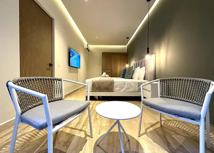 Modern Loft With Rooftop Pool Steps From The Beach By Solmar Rentals