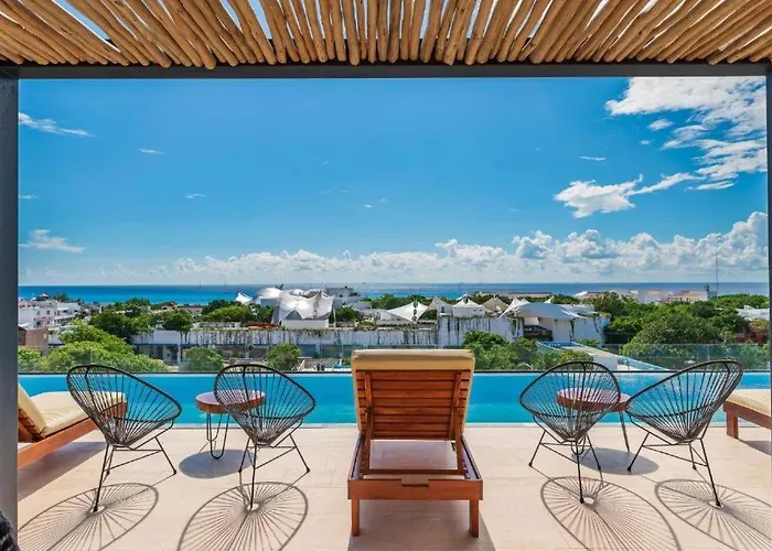 Paseo Luxury House