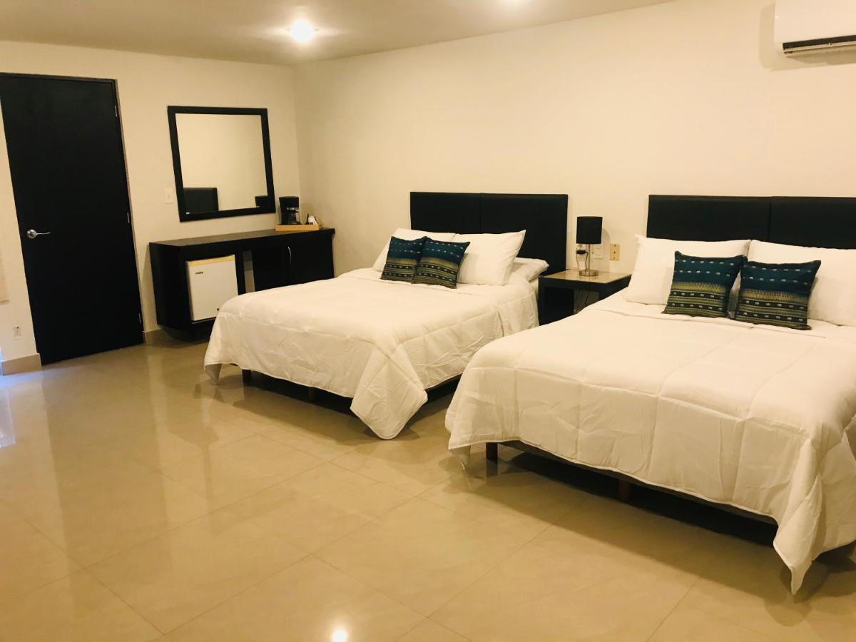 Deluxe 42 * Playa del Carmen