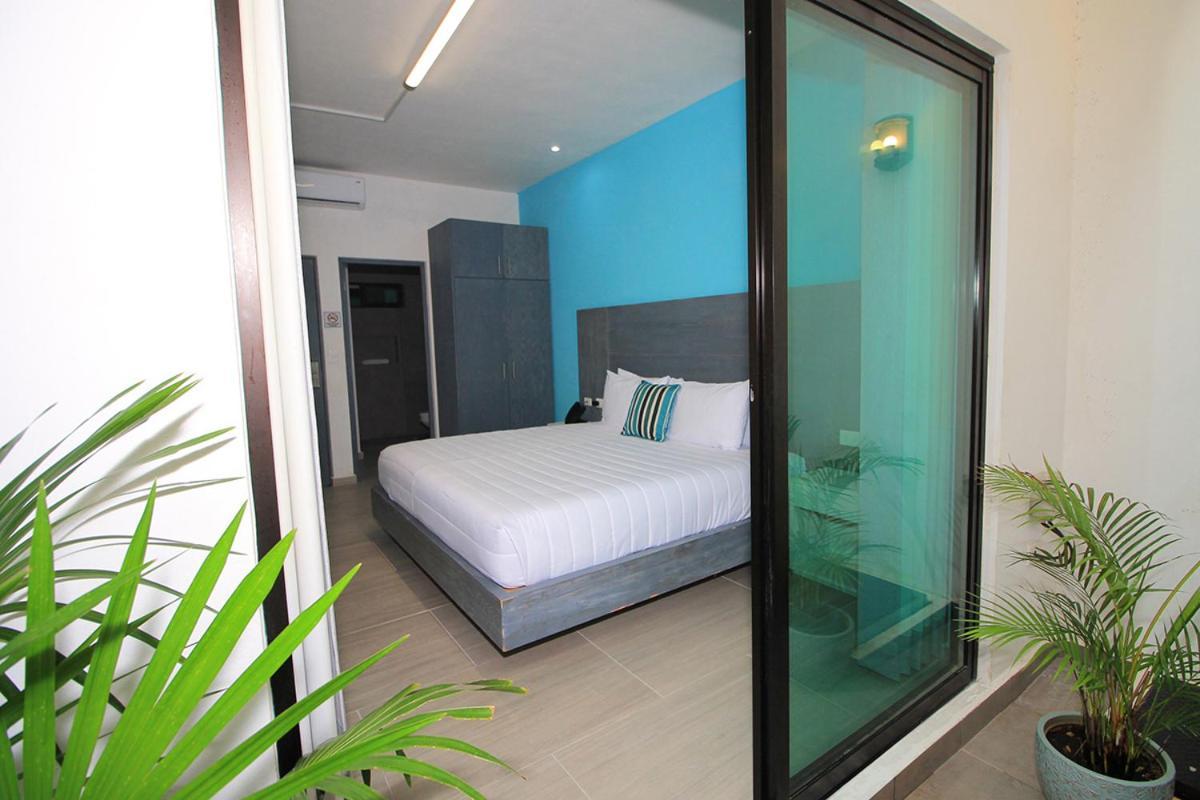 We Express (adults Only) Playa del Carmen