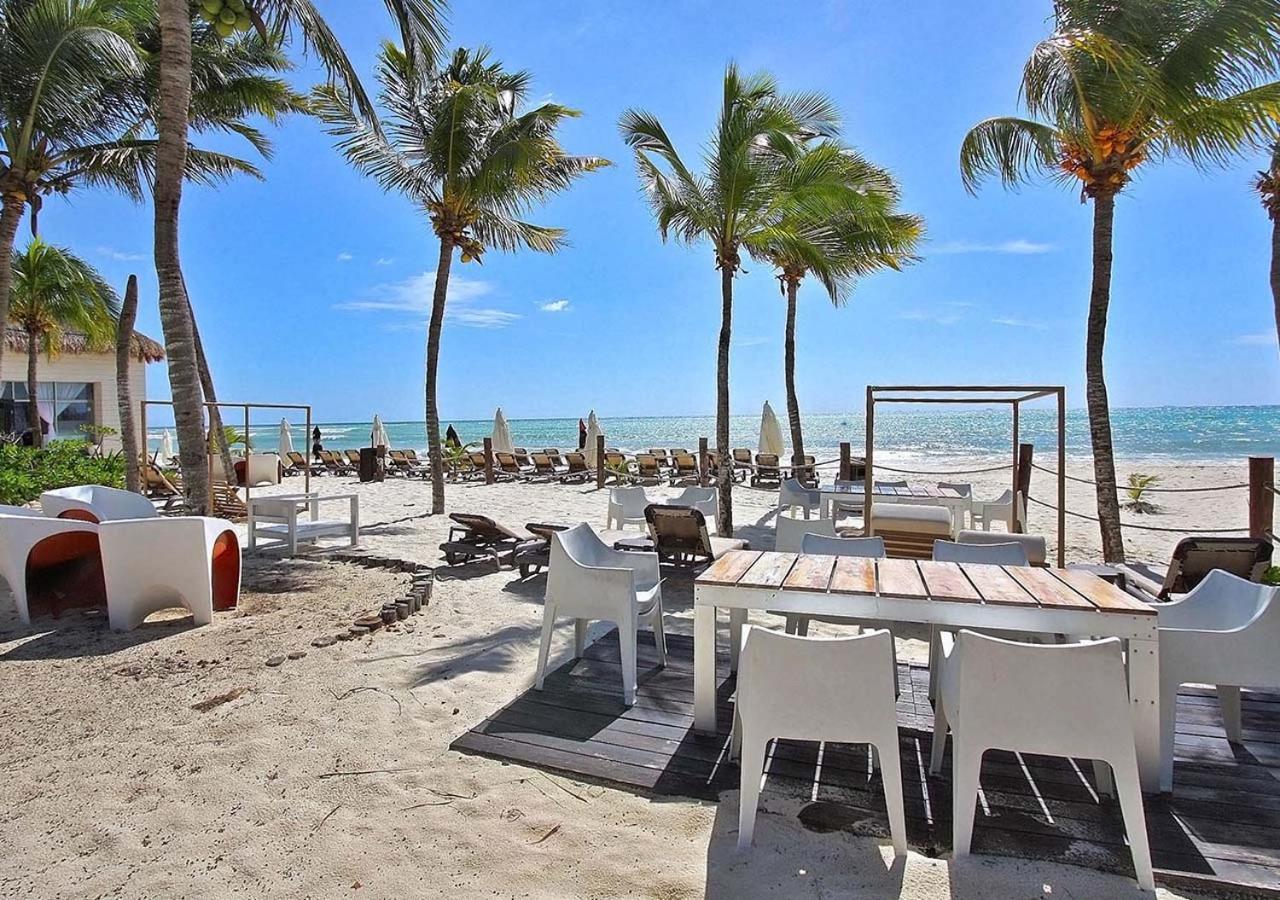 Ferienhaus Beachfront With Jacuzzi, 3 Bedroom & Pool - At Mareazul Corazon
