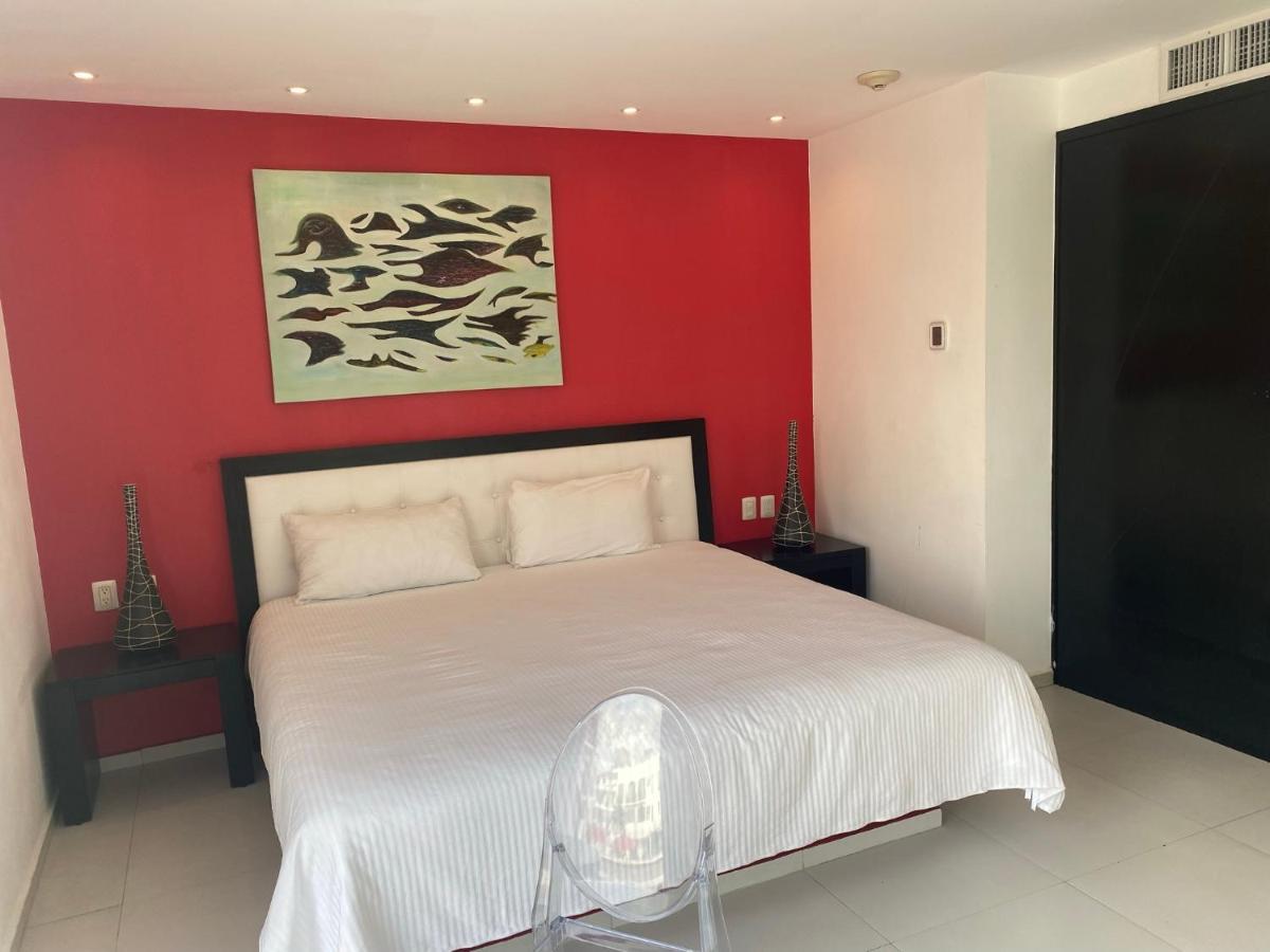 Cache & (adults Only) Playa del Carmen