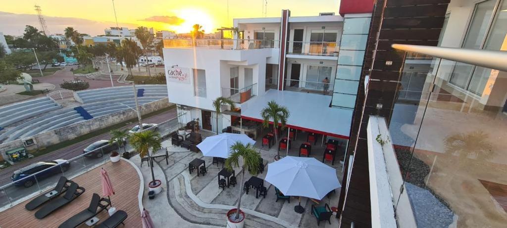 Cache & (adults Only) Hotel