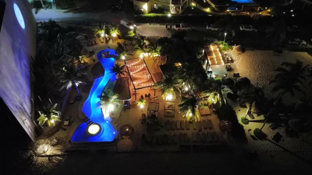 Nasim Con Acceso Club Gratis, Metros 5th Avenida Aparthotel Playa del Carmen