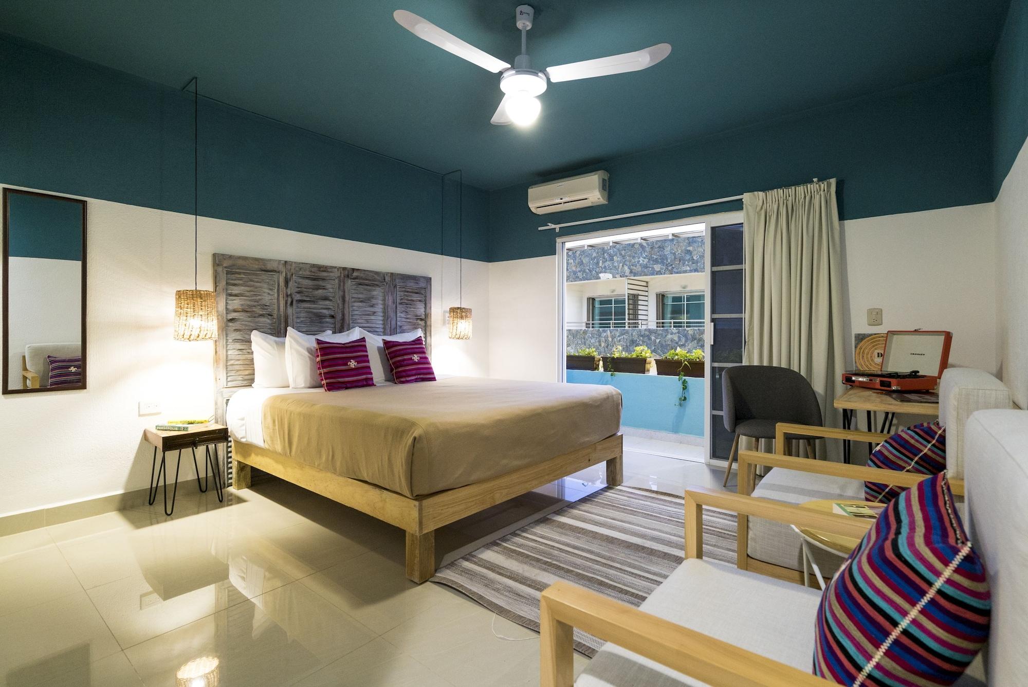 Hotel Selina 2*