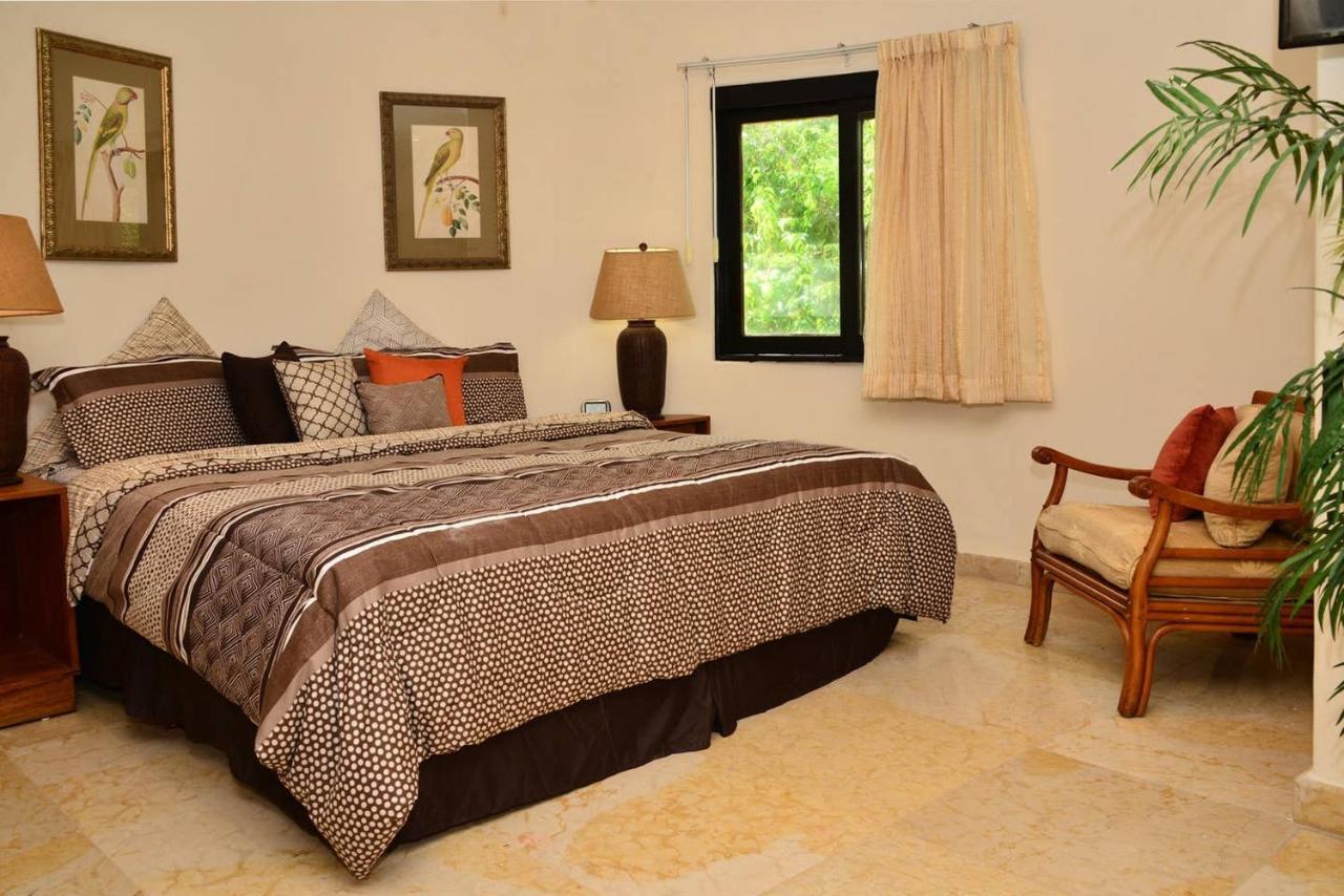 Blue Palms Suites, Pool Onsite, Steps To The & 5th Ave Apartamento